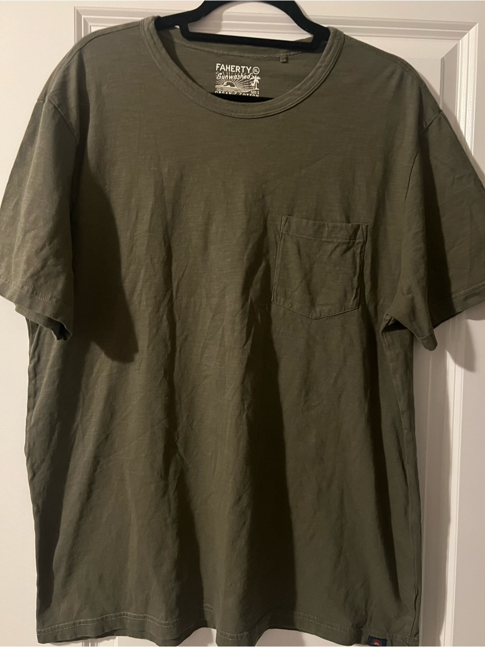 Faherty Sunwashed Olive Green Short-Sleeve Pocket Tee